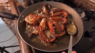 SUB HUNTING IN FLORIPA - Octopus Fried in Butter and Rosemary