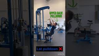 Lat pulldown vs Upper back pulldown, est-ce que tu sais vraiment la différence?