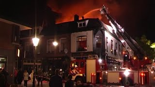 ( UIT DE OUDE DOOS) Zeer grote brand binnenstad Hengelo ov