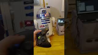 Showing how I control my R2-D2 #starwars