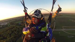 vuelo en paramotor con el corcho!!!