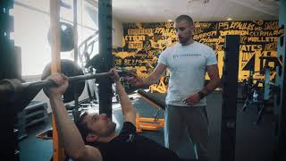 Développé incliné à la barre (musculation partie supérieure des pectoraux) 💪