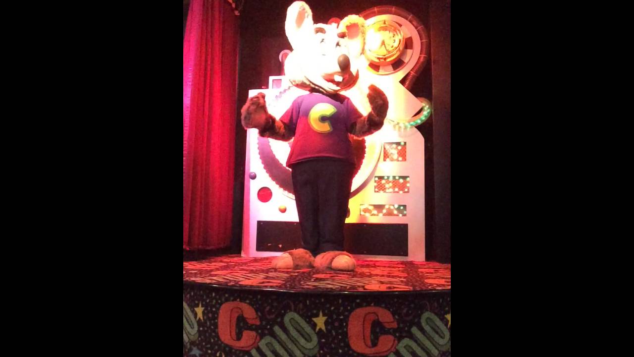 Chuck E Cheese Rockin Robot Youtube