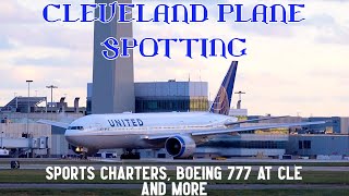 20 Minutes of AMAZING Plane Spotting at Cleveland Hopkins. United Boeing 777 \u0026 More Sports Charters