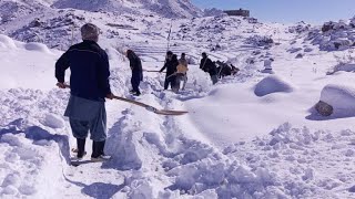 برف باری زمستان سال ۱۴۰۳ قریه اهنکشته ولسوالی جاغوری