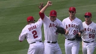 MIN@LAA: Smith strikes out Morales to earn the save