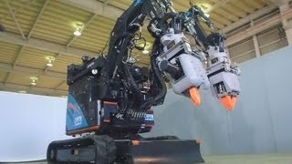 日立が原発事故対応作業ロボットを公開