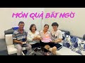 Bất ngờ về nhà mừng kỷ niệm 30 năm ngày cưới Ba Mẹ và hành trình 24 giờ tại Việt Nam