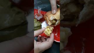 SaMoSa • Come eat w/ me😋 | Rajdhani sweets \u0026 bakers, Mainpuri #youtubeshorts #VanitasWorld