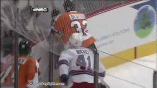 Stu Bickel vs Tom Sestito Sep 26, 2011