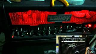 Peavey RAGE 158 Vs Laney Ironheart60H