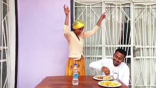 Emyን አልቻልኳትም   Flip the water bottle challenge  #yoeemy #dinklijoch #couple #eregnaye