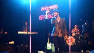 Bruno Mars - Just The Way You Are - Doo-wops & Hooligans Tour - KoKo 13.03.11