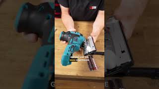 👀 Diese MAKITA STICHSÄGE hat 40V POWER und ist einfach nur... Makita JV 001 im Speed Check! #shorts