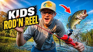 Kids Fishing Rod Catches a BIG Fish!!