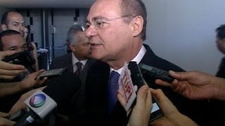 Jornalismo - Renan diz que votação da PEC do voto aberto será concluída hoje