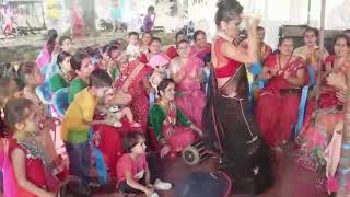 Hot and sexy Village Bhabhi Dance  Bhojpuri Dj Dance 2018 new