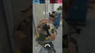 #rainbowsixsiege #6siege #gaming #platinumr6 #r6siege #rainbowsixsiegeclip #twitch #r6funny