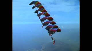 Dive In   Norman Kent´s   Visual history of skydiving 4