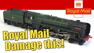 Royal Mail Damage this vintage Tri-Ang Britannia Steam Locomotive, can I fix it?