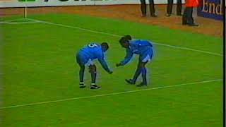 Barnsley v Southend United 23rd October 1993 - Division 1 - Otto's brilliant lob - highlights