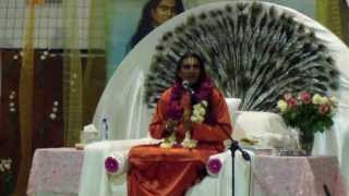 Darshan with Sri Swami Vishwananda in Warsaw 2013