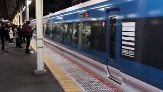 E257系2000番台・E257系2500番台オオNA-11編成+オオNC-31編成藤沢駅発車