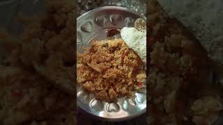 today lunch tomato rice முருங்கை கீரை பொரியல் அப்பளம் ஊறுகாய் வச்சு சாப்பிட்டா செமயா இருக்கும்