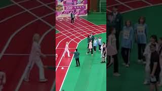 190812 IZONE (아이즈원) during the preliminary round of 400m relay @ ISAC2019