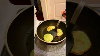 Broccoli pancakes #salty #broccoli #pancakes #healthy #salty #delicious #easyrecipe #fastcooking