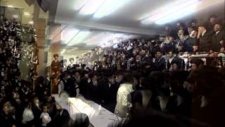 satmar and spinka wedding 6/3/12 part 1