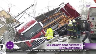 Villanyoszlopot döntött ki egy kamion Bakon – M1 Híradó 2018-02-21 11:00