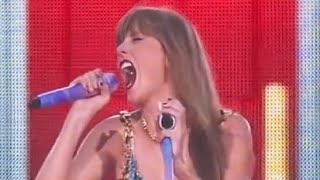 Taylor Swift SCREAMING to ERRORS at The Eras Tour - Commentary