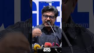 'മോദിയുടെ ഔദാര്യത്തിലാണ് പിണറായി ആ കസേരയിലിരിക്കുന്നത്...അല്ലെങ്കിൽ ജയിലിലാണ്'-