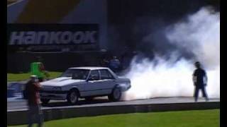Holden vs Ford 2011 - Dean.D burnout