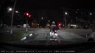 Taxi beating red light SHA9189E