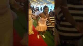 bride entertains audience ❤️💕#weddingreception 😳😳😳 #yomaps #chileonemrzambia #chandanakay