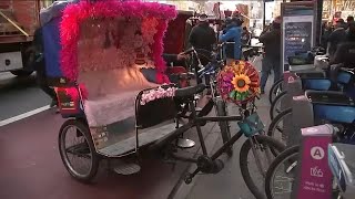 Crackdown on vendors and pedicabs in Times Square area