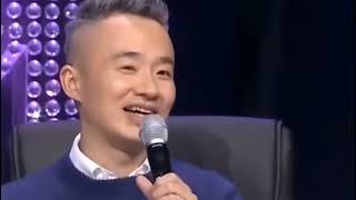 【农村邓丽君】一个村姑上台唱一首《山歌好比春江水》评委拍手鼓掌👏，模仿秀