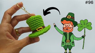 Saint Patrick's top hat crochet keychain (subtitled)