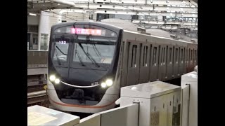 大井町線急行大井町行きの東急6020系6122Fが高津駅（DT09）３番線（ホームなし）を通過する