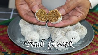 Kuih Buah Gomok