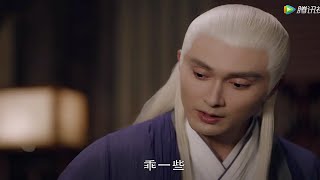 《三生三世枕上书》：东凤沧海月明 第十三集 东华看着凤九如泣似诉的眸色，暗叹一声，手上慢慢松了劲