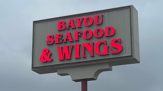 CRAWFISH REVIEW at BAYOU SEAFOOD \u0026 WINGS!! WHERE DID WE GO?? THIS IN AN ACTUAL BAYOU?? 😨😲