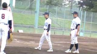 表彰式－優勝旗授与(桑野監督、永浜K)