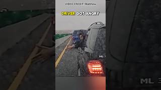 Road Rager Gets Well Deserved Instant Karma!