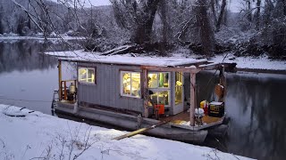 #203 ATAP... Snowstorm Off-Grid Houseboat