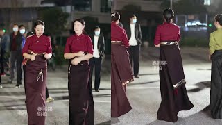 Even if the Tibetan lady is tall, her figure is still so good.  Tibetan girl Guozhuang dan