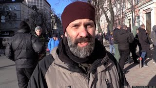 Kyiv Residents, Including Foreigners, Line Up For Weapons To Defend Ukrainian Capital