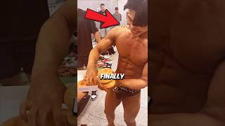 Bodybuilder Has Cheat Meals After Waiting Months ❤️